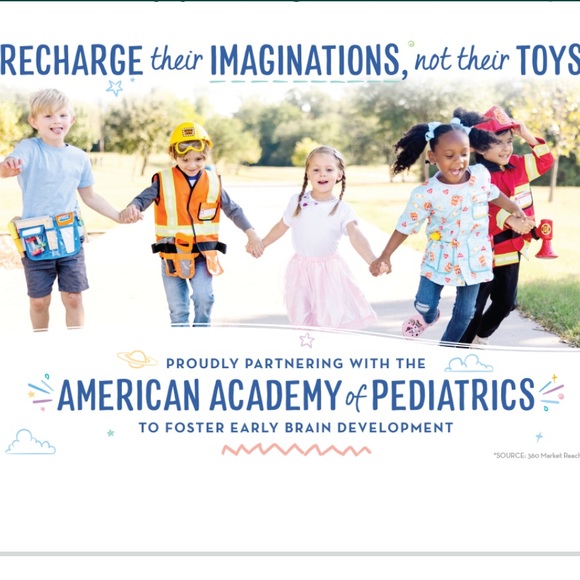 Melissa & Doug Take-Along Tool Kit Wooden Construction Toy (24 pcs) - Picture 16 of 17